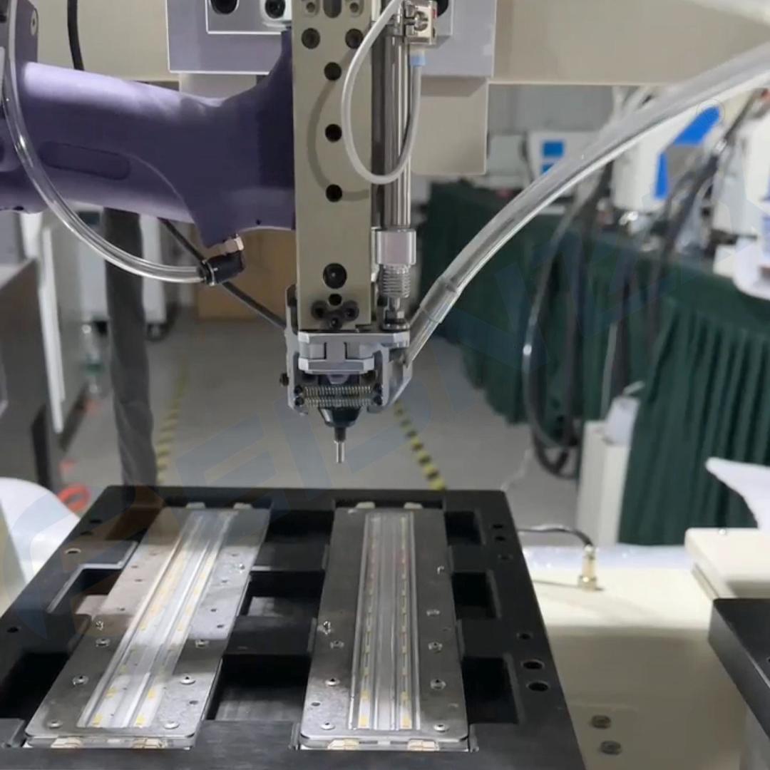 雙工位拉釘機燈具打拉釘-封面.jpg